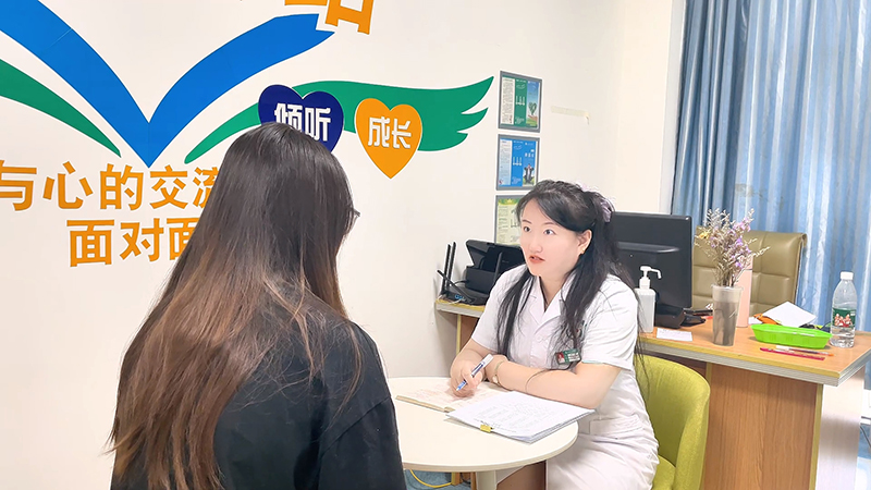  李凤霞心理老师：走进患者内心，帮助你走出心理困境！