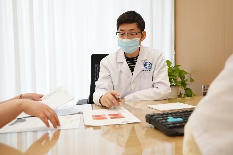 1762218978397653.jpg 专家制定方案.jpg