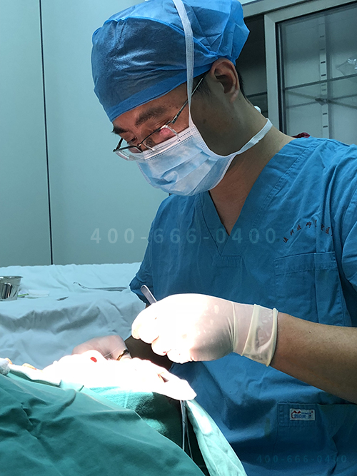 手术照片2.jpg
